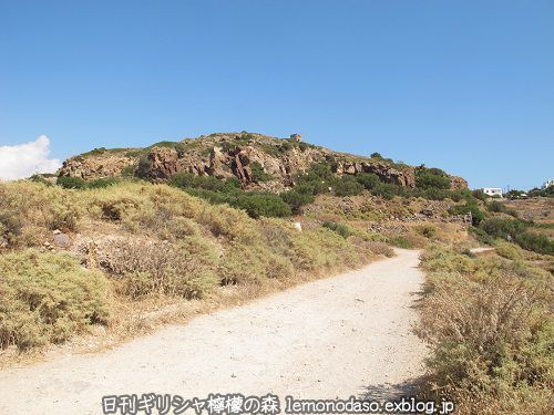 ミロス島のクリマ村の古代都市　いわゆる古代ミロス_c0010496_10062505.jpg