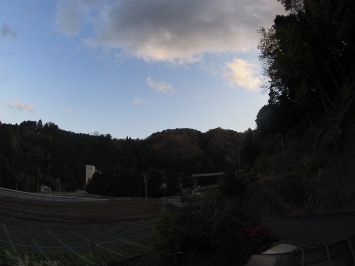 晴れたり曇ったり、夜、みぞれ_c0116915_2321651.jpg
