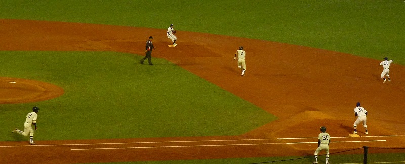駒澤大(1部最下位)対東洋大(2部優勝) 11月9日 東都大学野球入替戦 前半_b0166128_2036814.jpg