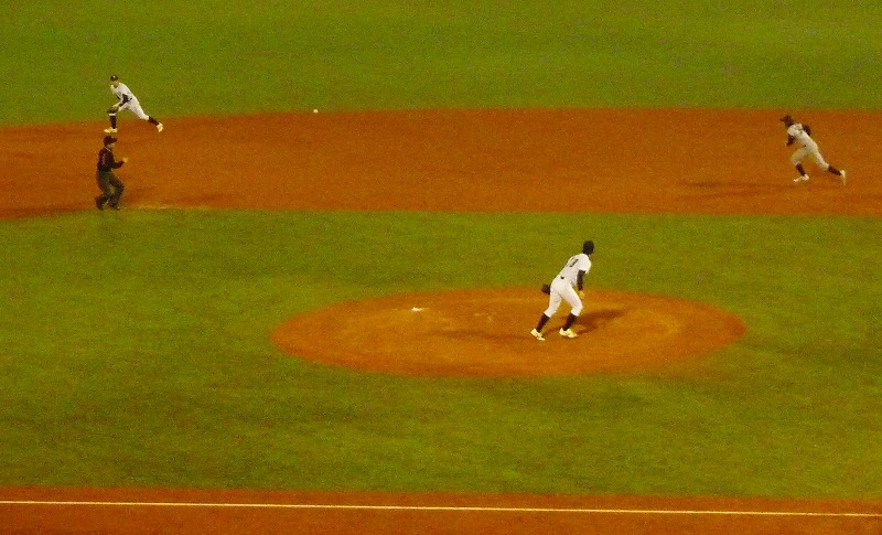 第46回明治神宮大会 亜細亜大対立命館大 11月15日 前半 _b0166128_931946.jpg