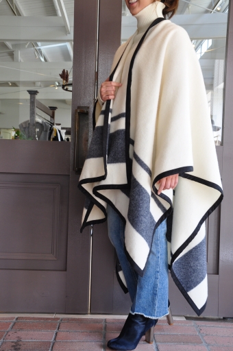 ブランケットコート・・・MADISONBLUE_e0127399_1717258.jpg