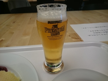 11/26 IKEA立川 スウェーデンミートボール+シナモンロール+生ビール_b0042308_05241.jpg