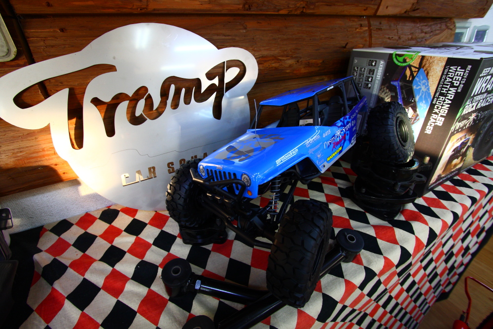 Axial Racing Jeep WRANGLER お取り扱い開始です_f0105425_1845190.jpg