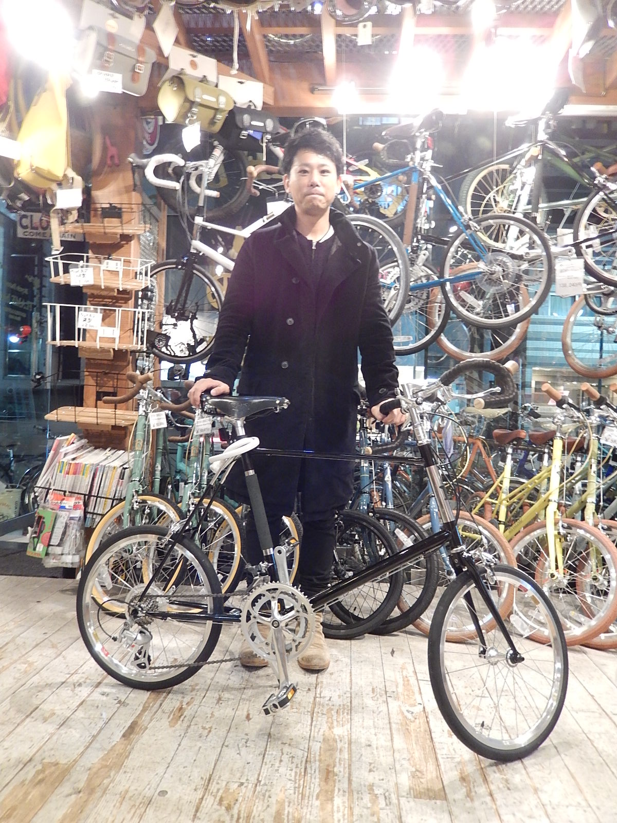 11月27日 渋谷 原宿 の自転車屋 FLAME bike前です_e0188759_19312698.jpg