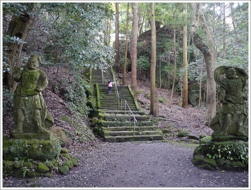 国東半島へ紅葉狩り その4 文珠仙寺_b0175688_21381632.jpg