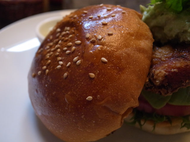 HIGHFARM BURGER(中区千早）#4_e0160313_11225819.jpg