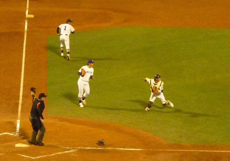 駒澤大(1部最下位)対東洋大(2部優勝) 11月9日 東都大学野球入替戦 前半_b0166128_11483970.jpg