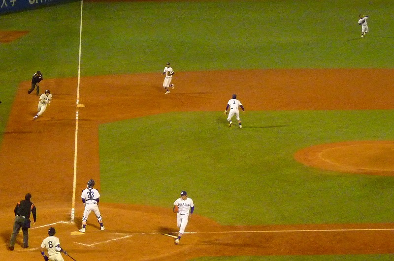 駒澤大(1部最下位)対東洋大(2部優勝) 11月9日 東都大学野球入替戦 前半_b0166128_1315517.jpg