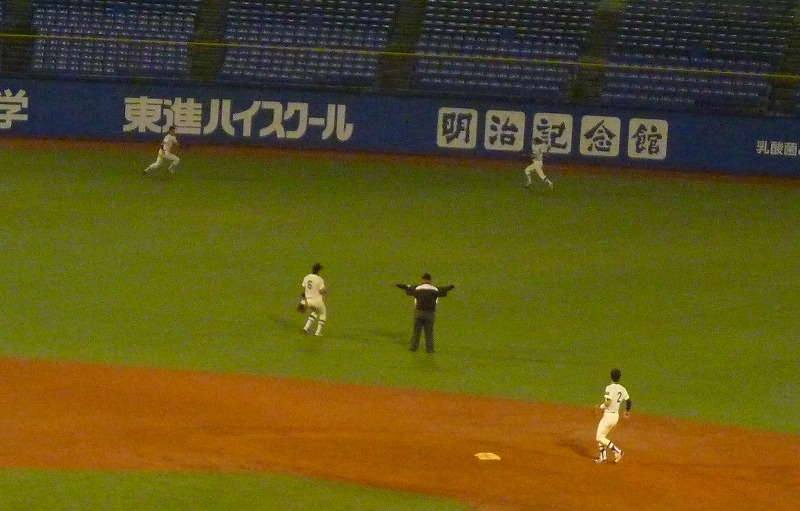 駒澤大(1部最下位)対東洋大(2部優勝) 11月9日 東都大学野球入替戦 前半_b0166128_13451777.jpg