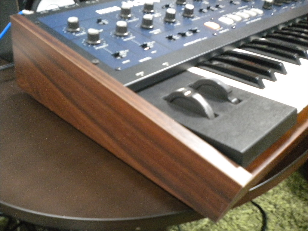 KORG Mono/Poly試奏記 : 風流音色まねゑもん KORG Mono/Poly試奏記 : 風流音色まねゑもん