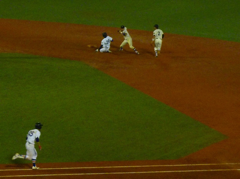 駒澤大(1部最下位)対東洋大(2部優勝) 11月9日 東都大学野球入替戦 後半_b0166128_13205517.jpg