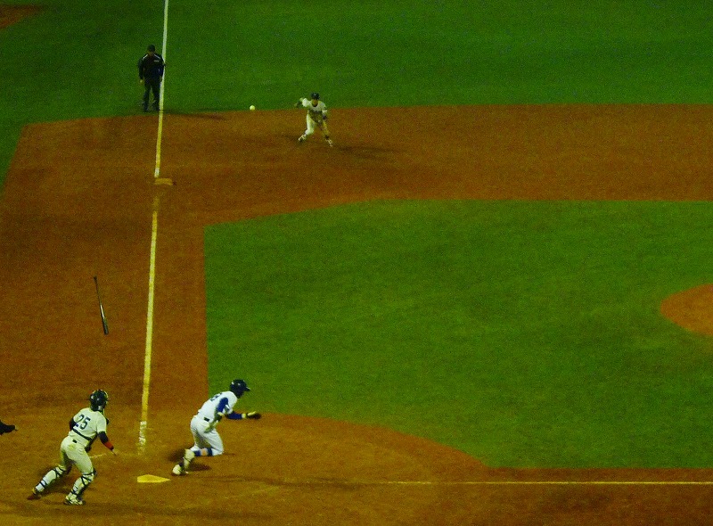 駒澤大(1部最下位)対東洋大(2部優勝) 11月9日 東都大学野球入替戦 後半_b0166128_13523815.jpg
