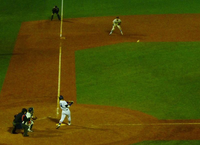 駒澤大(1部最下位)対東洋大(2部優勝) 11月9日 東都大学野球入替戦 後半_b0166128_1356210.jpg
