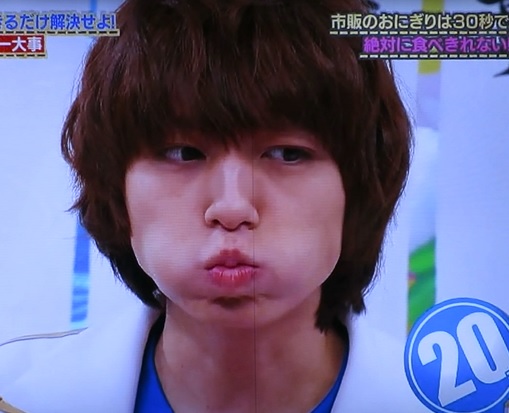 日本の平和を実感する いただきハイジャンプ 11 25放送 その 伊野尾くんのおにぎり 有岡大貴くんの指が見たい Hey Say Jump いのありを愛でる日々