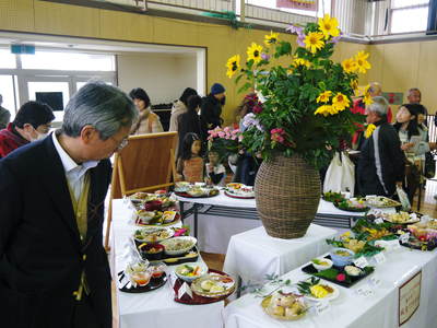 家庭料理大集合!『水源食の文化祭』2015 くまモンも来たよ!!_a0254656_2081637.jpg