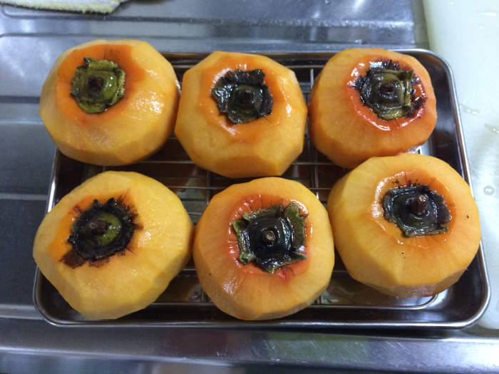 冷蔵庫で干し柿を作ってみた。_d0068664_23342550.jpg