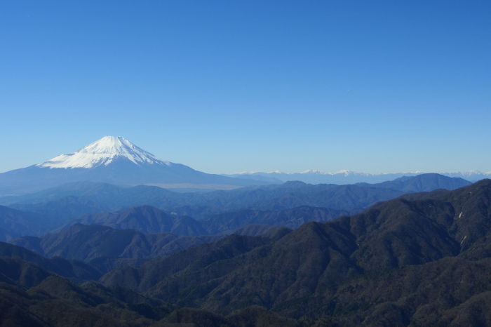 晩秋の丹沢山へ_e0307372_16194556.jpg