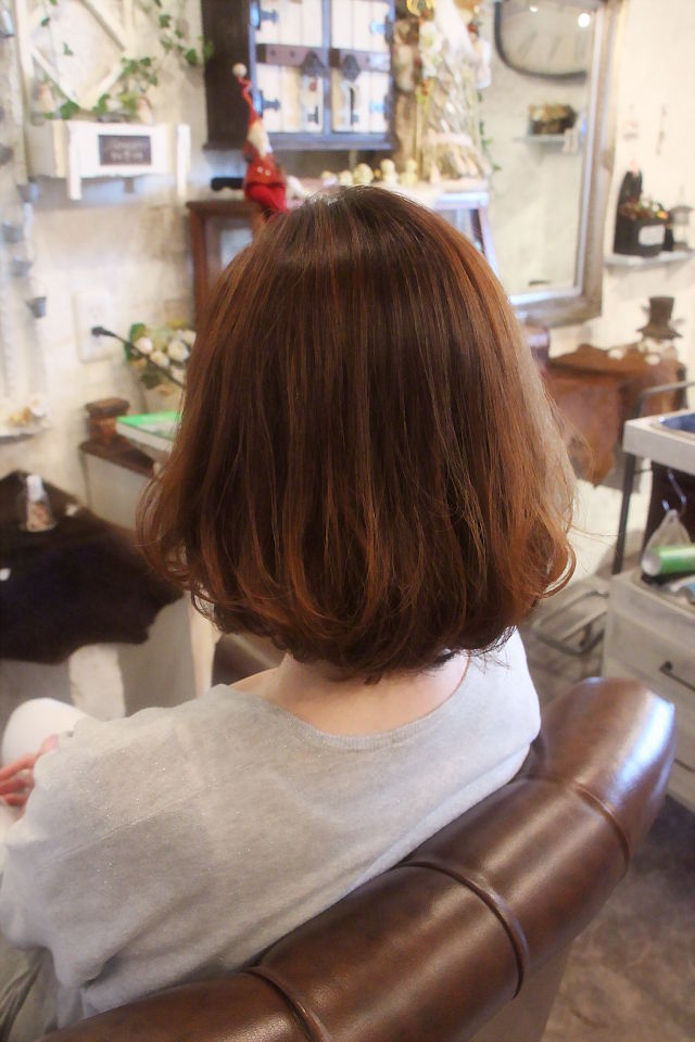 毛先がストレート過ぎても嫌だ・・・・。。。。。。_b0210688_19102318.jpg