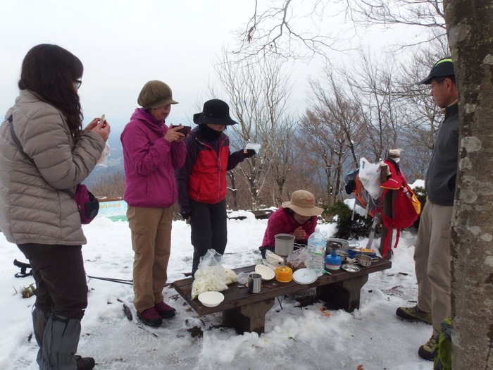 鯛ノ巣山登山&山頂で鍋_c0116915_0195442.jpg