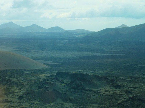 2015夏　カナリア諸島の旅6　～火山の島ランサローテをぐるりと観光_b0312126_22474425.jpg