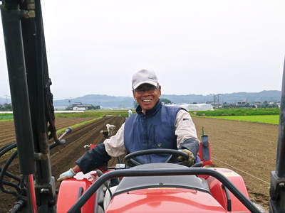 有機栽培の水田ごぼう ごぼうの種まきに向けて耕運作業_a0254656_1824583.jpg