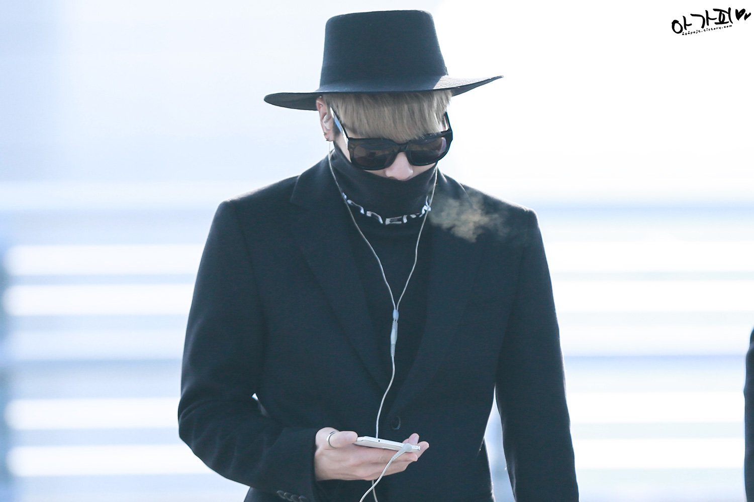 Jonghyun & Taemin \' Incheon Airport \' // 151130_e0080563_22184227.jpg