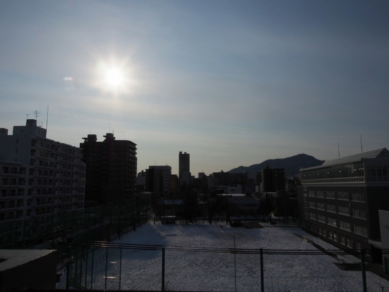 晴れ・曇り・雨の一日　　１１３０_c0183777_19185657.jpg