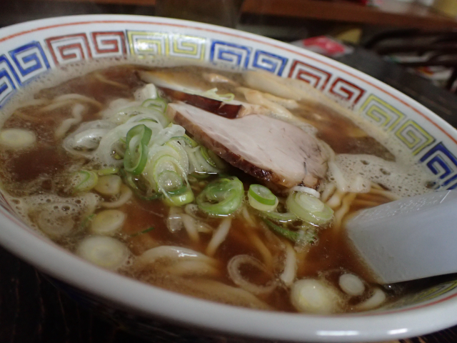 煮干しラーメン　－青森県青森市ー_f0149209_2257315.jpg