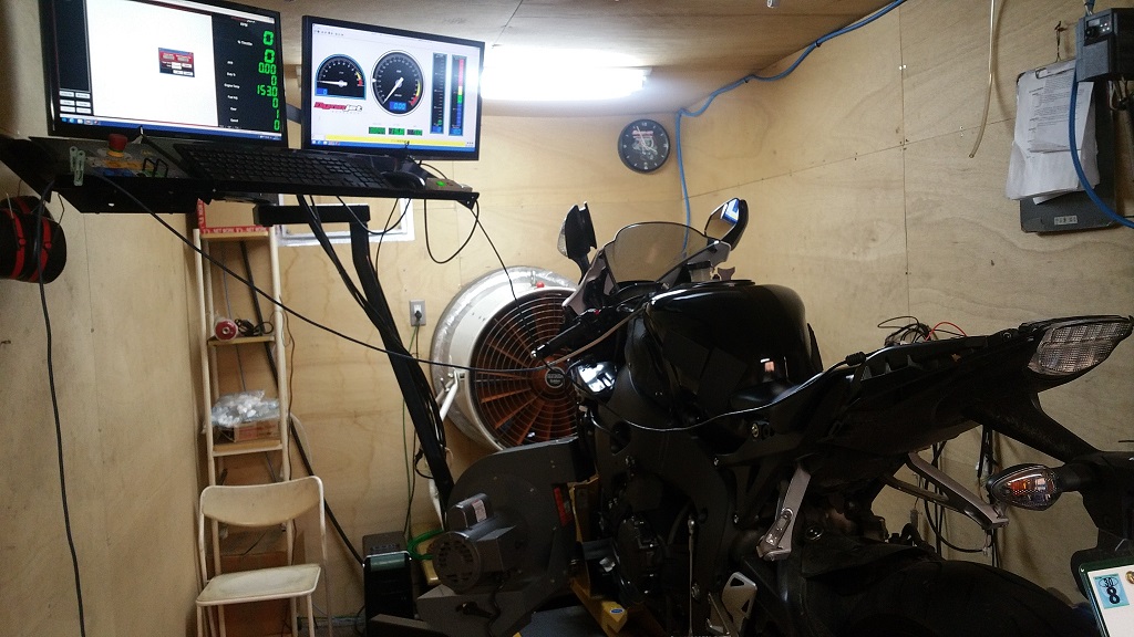 CBR1000RR(\'15)のフルパワー①_e0114857_330294.jpg