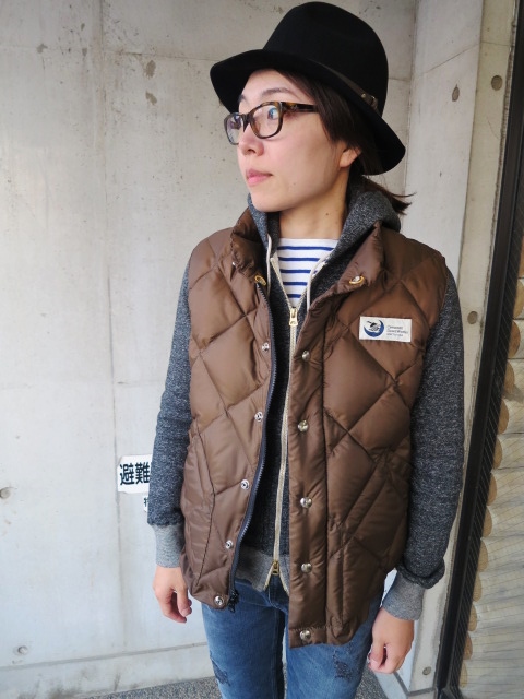 年内ギリの最終入荷。。。Crescent Down Works フル別注DOWN VEST!★!_d0152280_7192965.jpg
