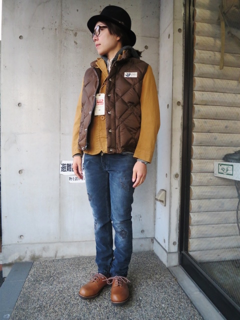 年内ギリの最終入荷。。。Crescent Down Works フル別注DOWN VEST!★!_d0152280_7202564.jpg