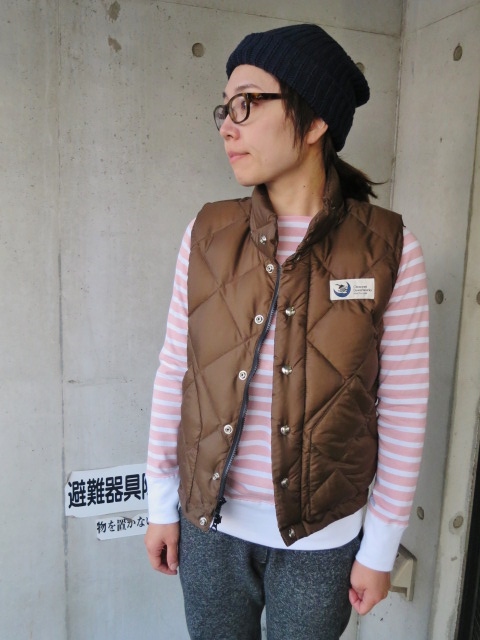年内ギリの最終入荷。。。Crescent Down Works フル別注DOWN VEST!★!_d0152280_7211211.jpg