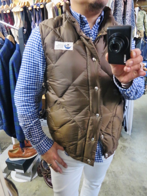 年内ギリの最終入荷。。。Crescent Down Works フル別注DOWN VEST!★!_d0152280_7224564.jpg