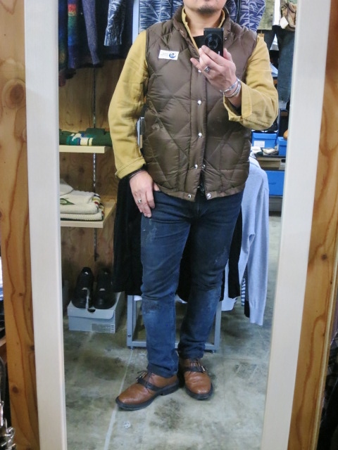 年内ギリの最終入荷。。。Crescent Down Works フル別注DOWN VEST!★!_d0152280_7235169.jpg