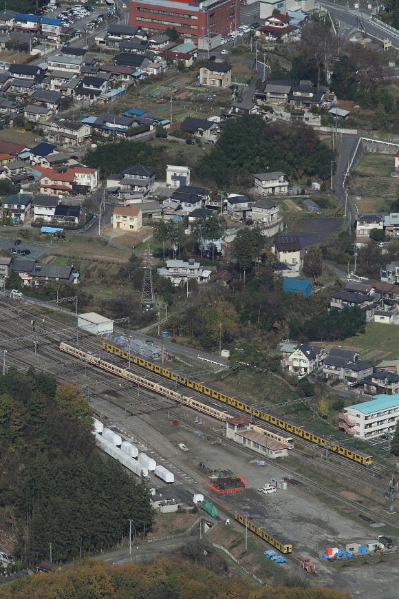 煙の無い汽車よりも西武電車 - 2015年晩秋・秩父 - _b0190710_2393567.jpg