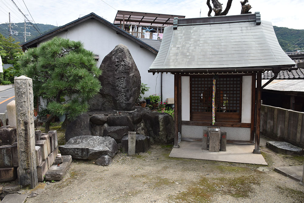 大坂の陣４００年記念ゆかりの地めぐり　その３０　～権現塚・中村四郎右衛門正教宅跡～_e0158128_17103291.jpg