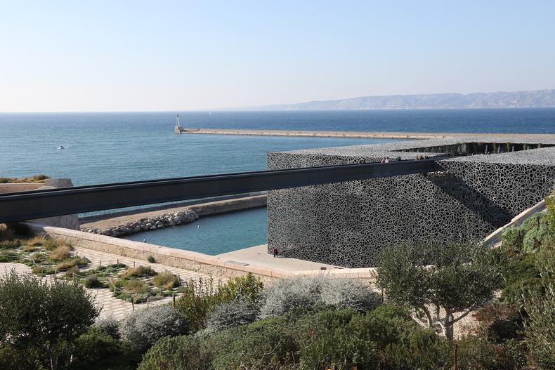 Paris & Marseille 2015 (#4) : Changing Marseille_d0010432_2245166.jpg