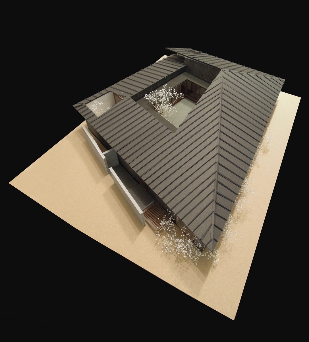 新規プロジェクト 根城の家 石井秀樹建築設計事務所