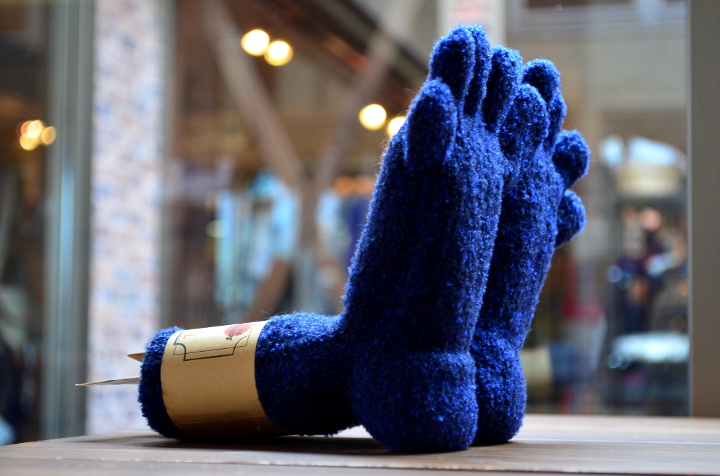 ”New Arrival!---あったかもこもこ～Five fingers Warm socks～”_d0153941_1513797.jpg