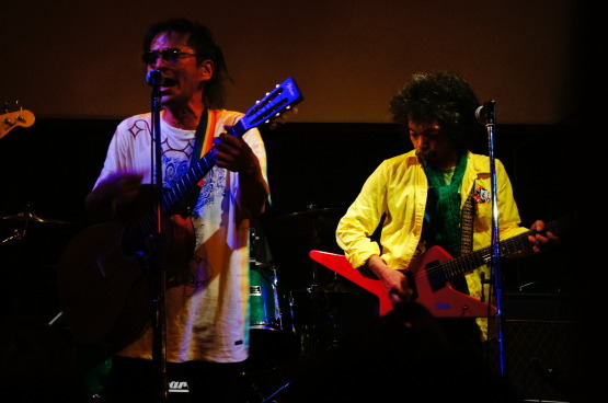 b0242248_01094750.jpg