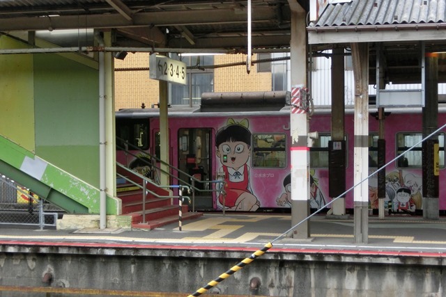 藤田八束出雲の旅@水木しげる鬼太郎ファミリーに米子駅で逢う、境港線のゲゲゲの鬼太郎ファミリーラッピング電車が可愛い伯備線の旅③_d0181492_17393963.jpg