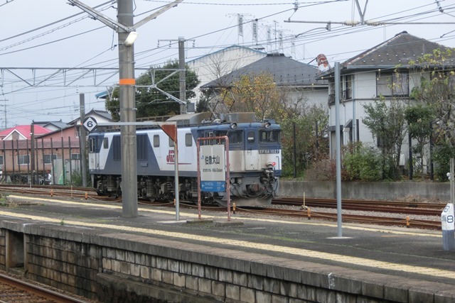 伯耆大山駅の貨物列車、伯備線の貨物列車の写真、頑張れ安倍総理地方創生とTPP_d0181492_17421819.jpg