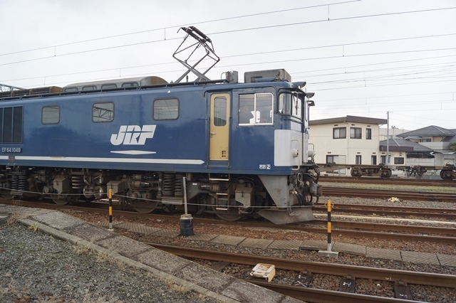 伯耆大山駅の貨物列車、伯備線の貨物列車の写真、頑張れ安倍総理地方創生とTPP_d0181492_17560897.jpg