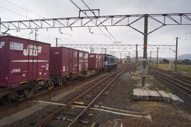 伯耆大山駅の貨物列車、伯備線の貨物列車の写真、頑張れ安倍総理地方創生とTPP_d0181492_17572752.jpg