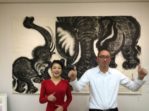 タオ書画作家 中国古代思想博士 西林真紀子さんの、タオ書画個展_a0112393_14171402.jpg