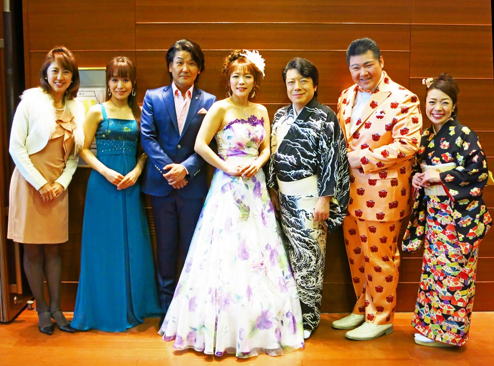 歌う王冠ライブ・ジェイコム公開収録・威風堂々_b0083801_1636451.jpg