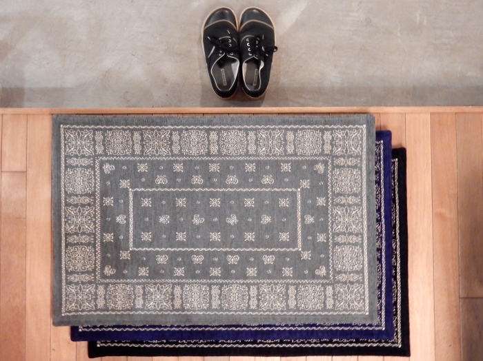 Arrow Bandanna Rug_c0362506_17170554.jpg