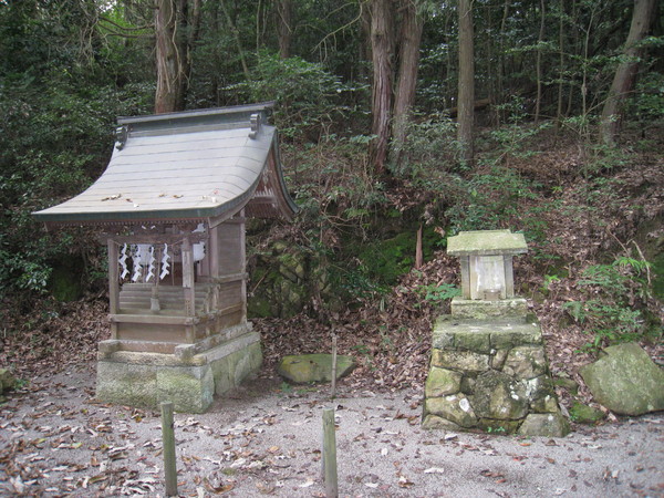 鍬渓神社（くわたにじんじゃ、小野市）_d0287413_0103786.jpg