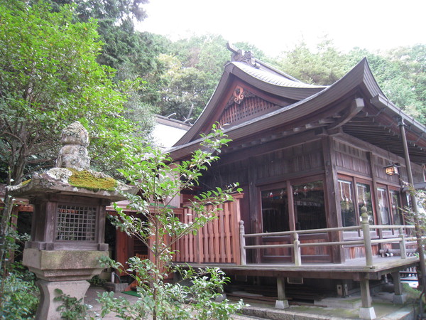 鍬渓神社（くわたにじんじゃ、小野市）_d0287413_082986.jpg