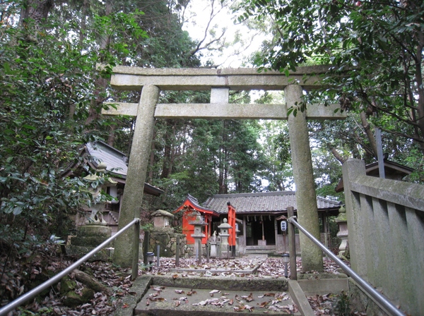 鍬渓神社（くわたにじんじゃ、小野市）_d0287413_095268.jpg